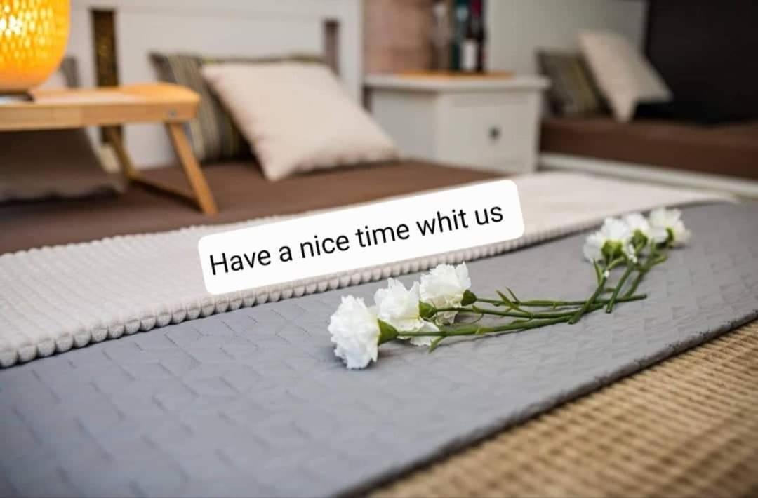 Bohemian Elly Room Варна Екстериор снимка
